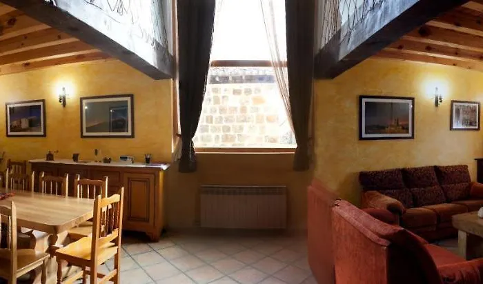 Roblejimeno Nyaraló