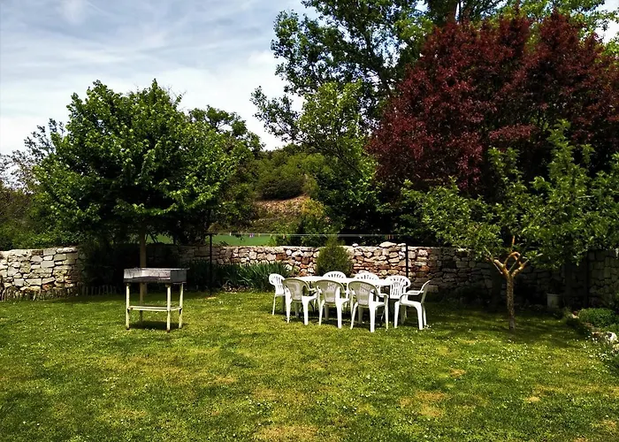 Roblejimeno Nyaraló *